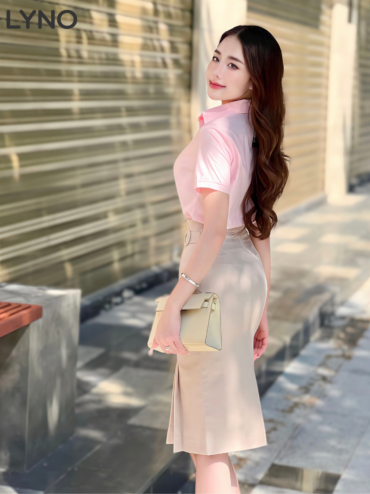 SƠ MI CƠ BẢN TAY NGẮN AB0390
