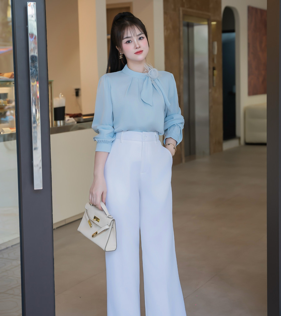 ÁO SƠ MI LỤA CỔ ĐÍNH HOA HI0027