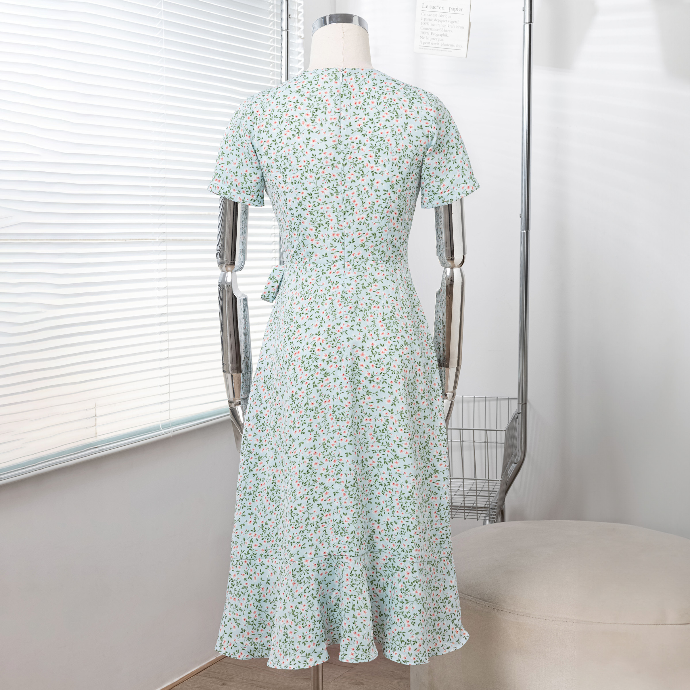 ĐẦM BÈO ĐUÔI CÁ AB0464