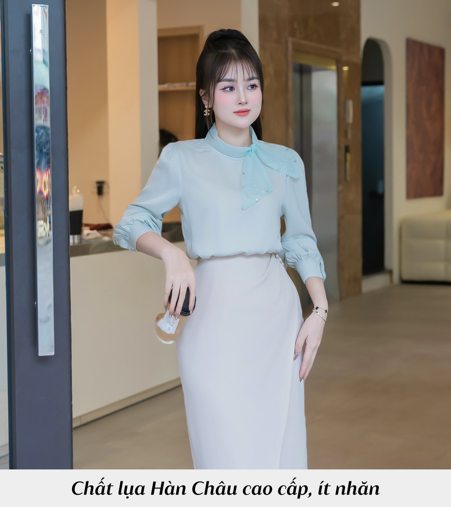 ÁO SƠ MI CỔ NƠ BÊN ĐÍNH NGỌC TRAI HI0017